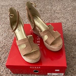 ✨GUESS Ayleen GFAyleen  Espadrille Strap Sandals ✨